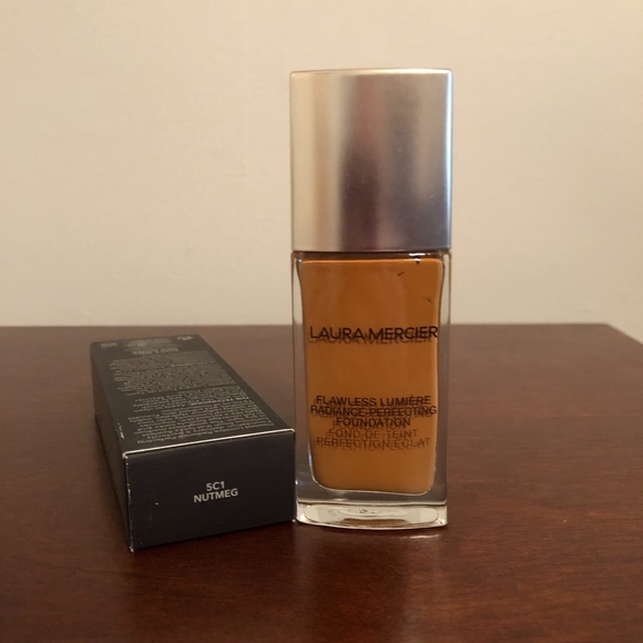 LAURA MERCIER Flawless Lumiere Foundation - Nutmeg - Picture 2 of 2